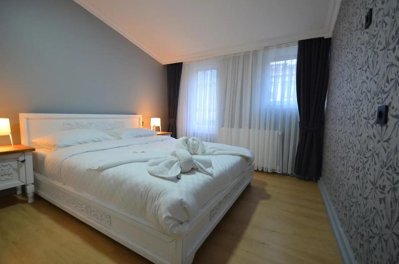 Downtown Two-Bedrom Apartment 第比利斯 外观 照片